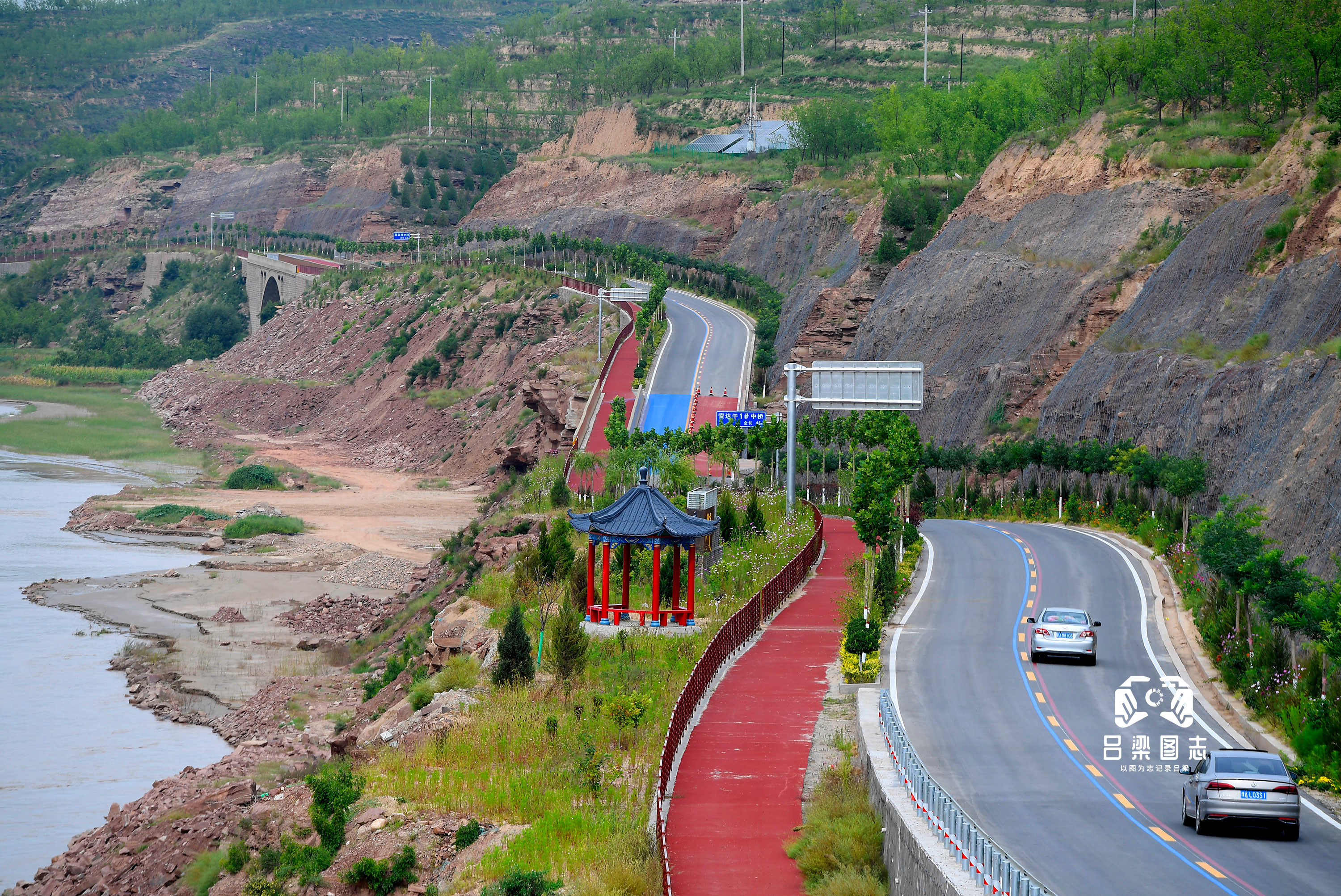 吕梁黄河一号旅游公路美如画卷