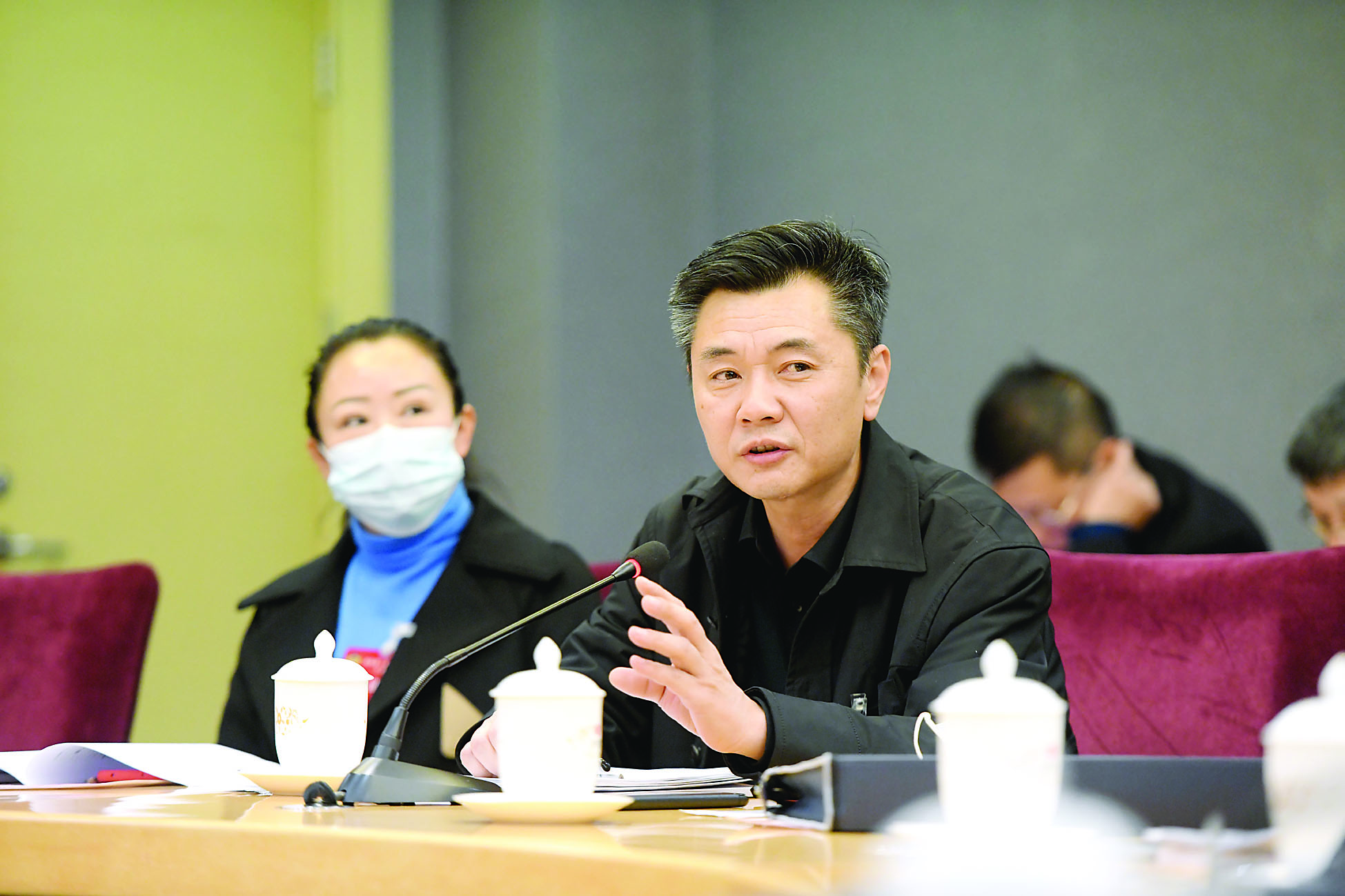 刘亮亮 侯利军 摄