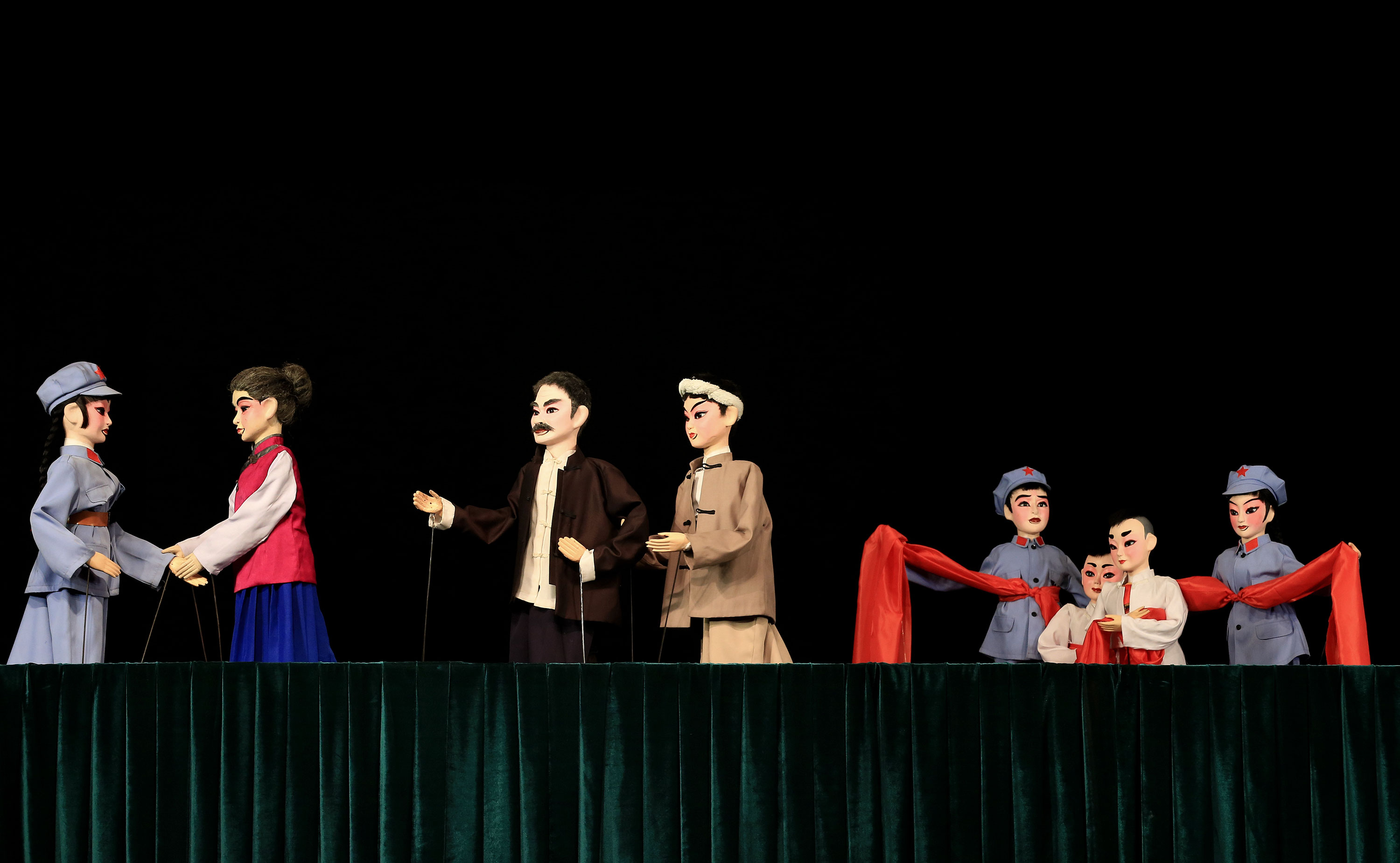 孝义木偶戏《红军娃》