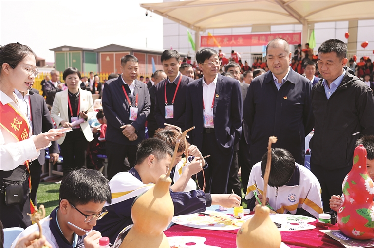 文水县举办2024年中小学校园文化艺术节__吕梁新闻网